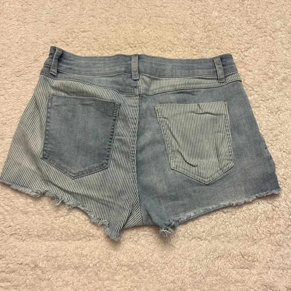 Rewash Jean Short - Picture 6 of 6